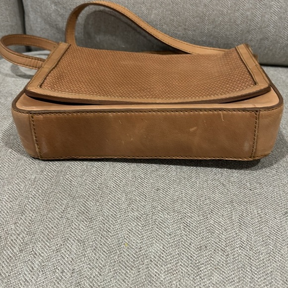 Nisolo Clara Crossbody - Picture 7 of 7